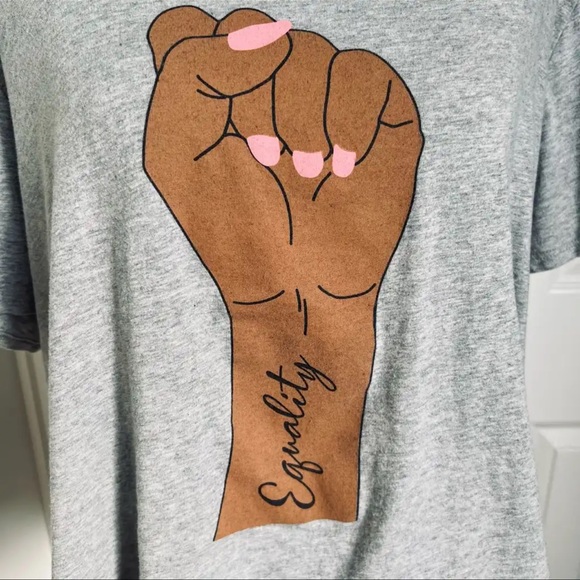 Grey Scoopneck Equality Graphic T-Shirt Size 1X - Picture 4 of 7